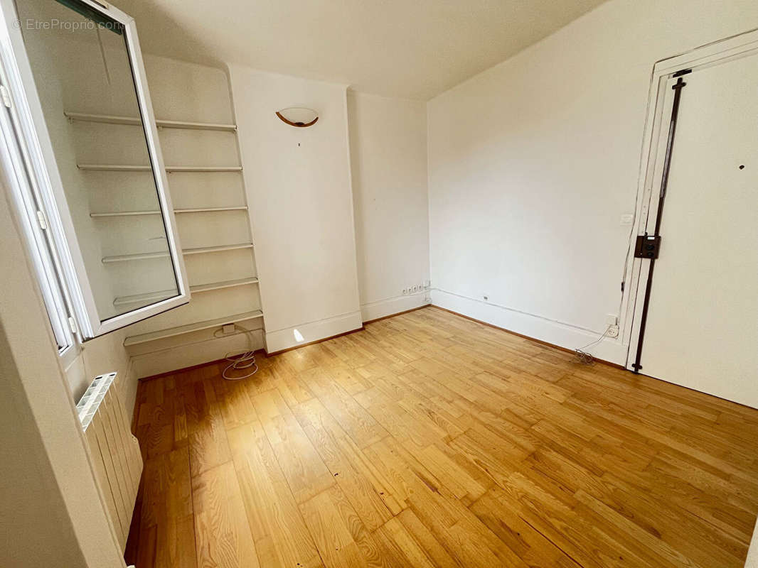 Appartement à PARIS-10E