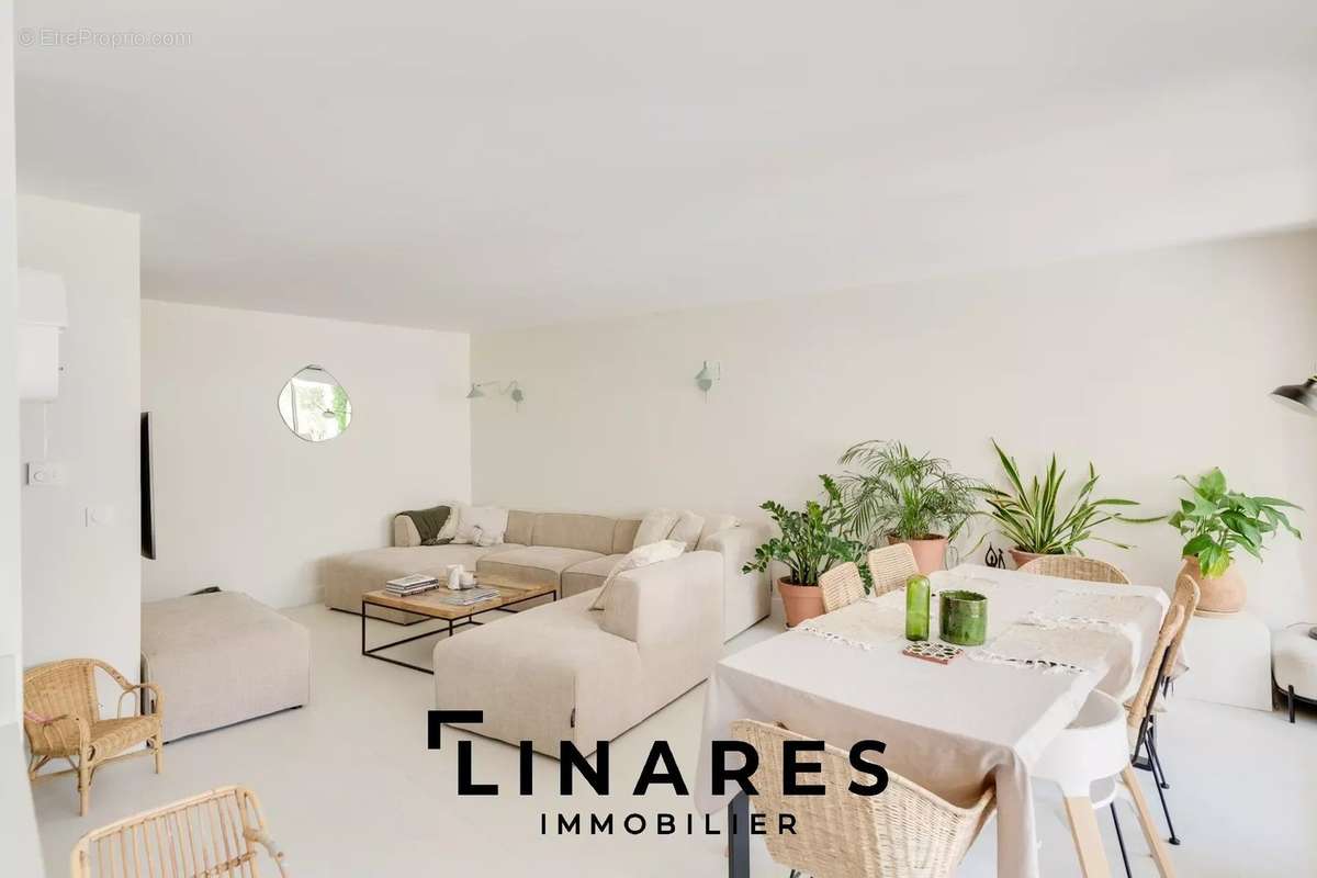 Appartement à MARSEILLE-9E