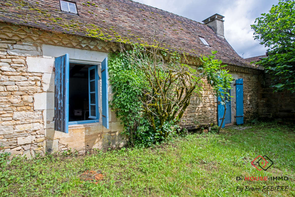 Maison à MAYAC