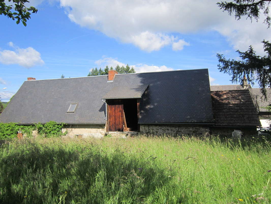   - Maison à AIX