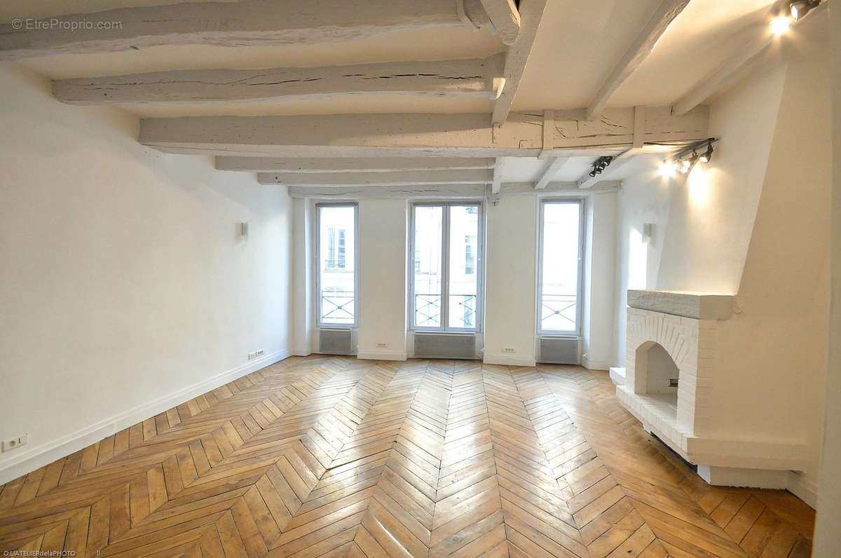 Appartement à PARIS-2E