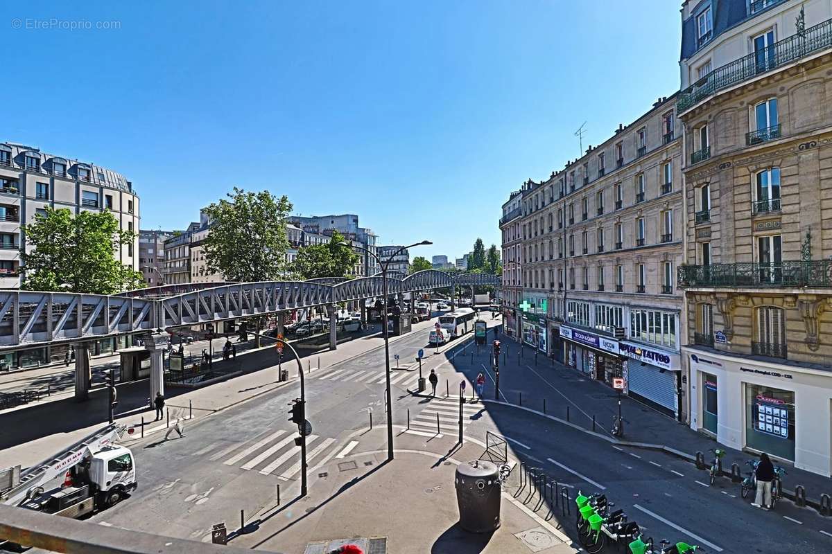 Appartement à PARIS-10E