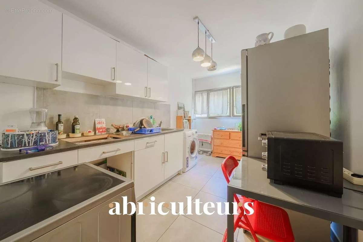 Appartement à MARSEILLE-9E