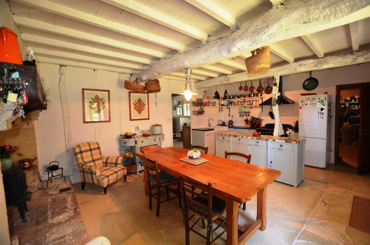 15 - Cuisine-Kitchen 2 - Maison à LOUBERSAN