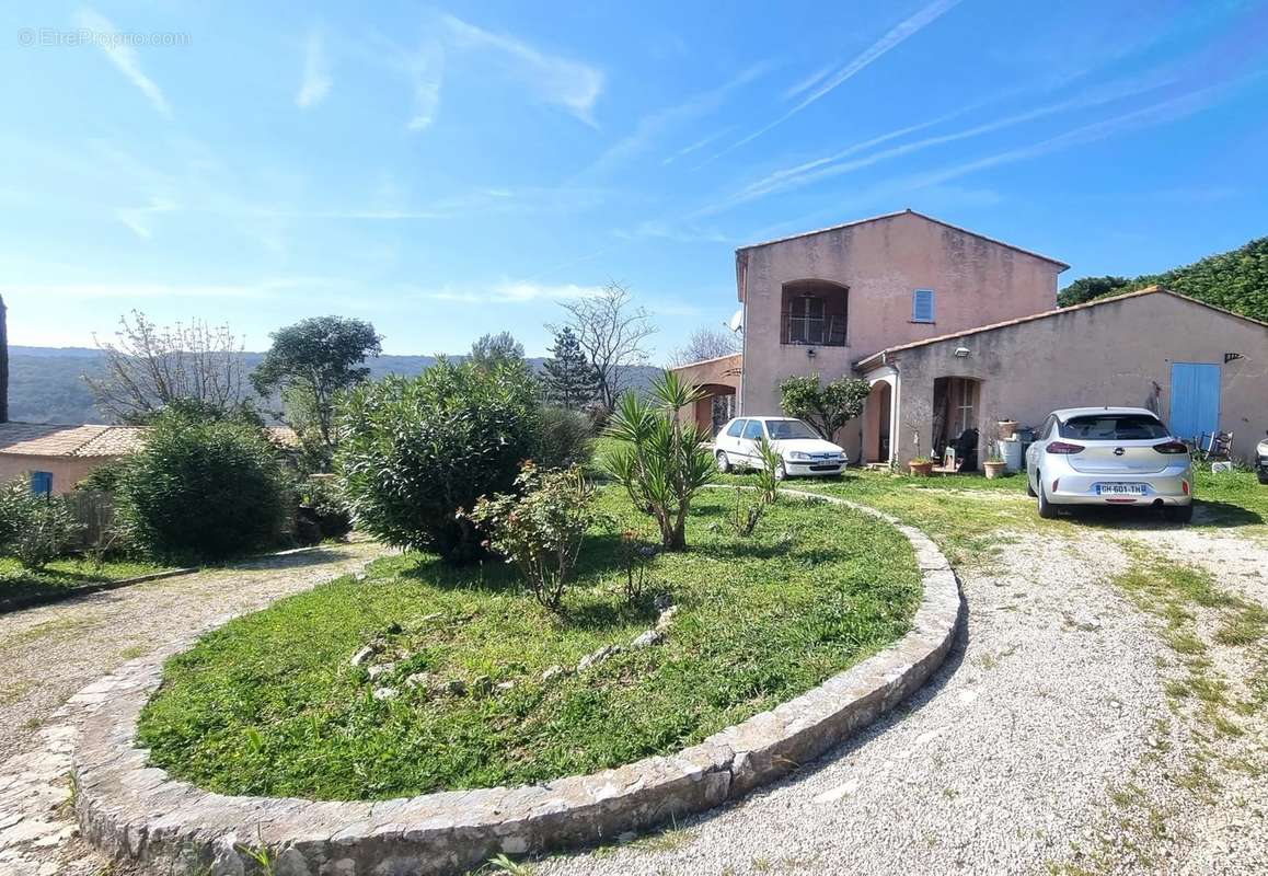 Maison à VILLENEUVE-LOUBET