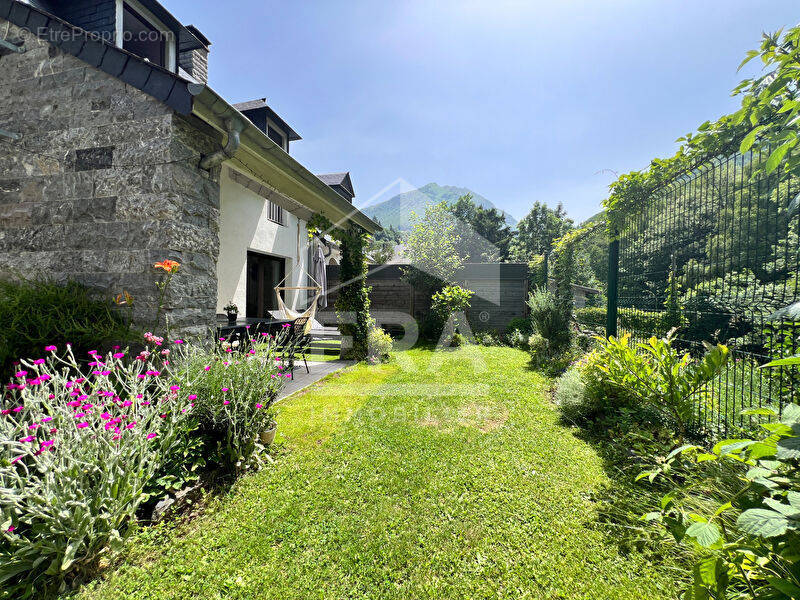 Maison à LUZ-SAINT-SAUVEUR