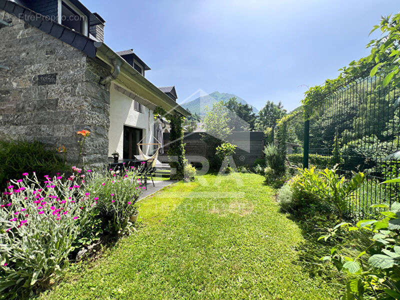 Maison à LUZ-SAINT-SAUVEUR