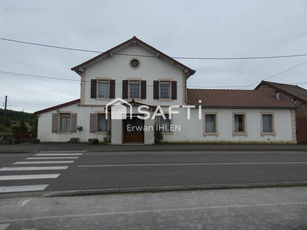 Photo 1 - Maison à CHAMPAGNEY