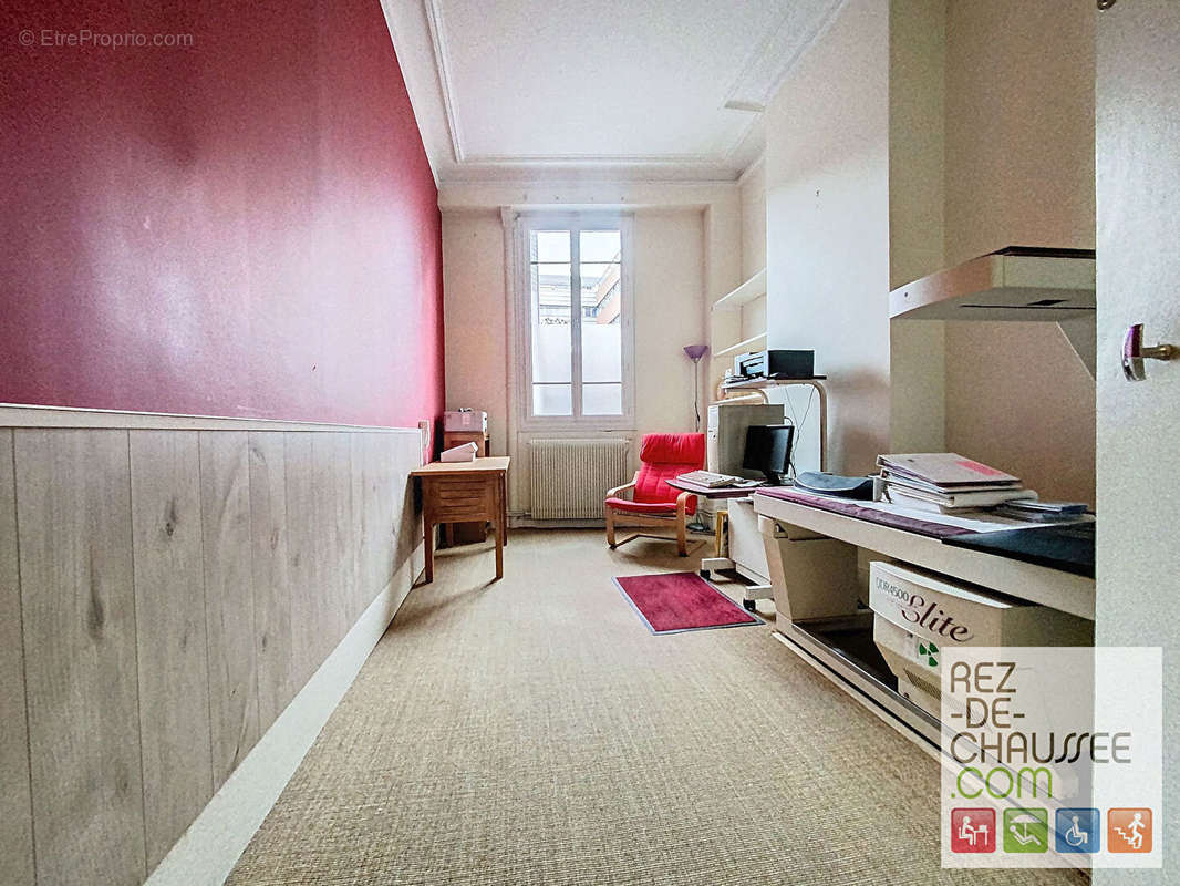 Appartement à PARIS-14E