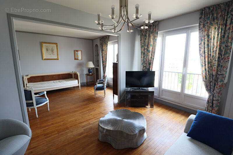 Appartement à RUEIL-MALMAISON