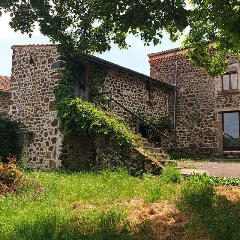 Maison à SAINT-ARCONS-D&#039;ALLIER