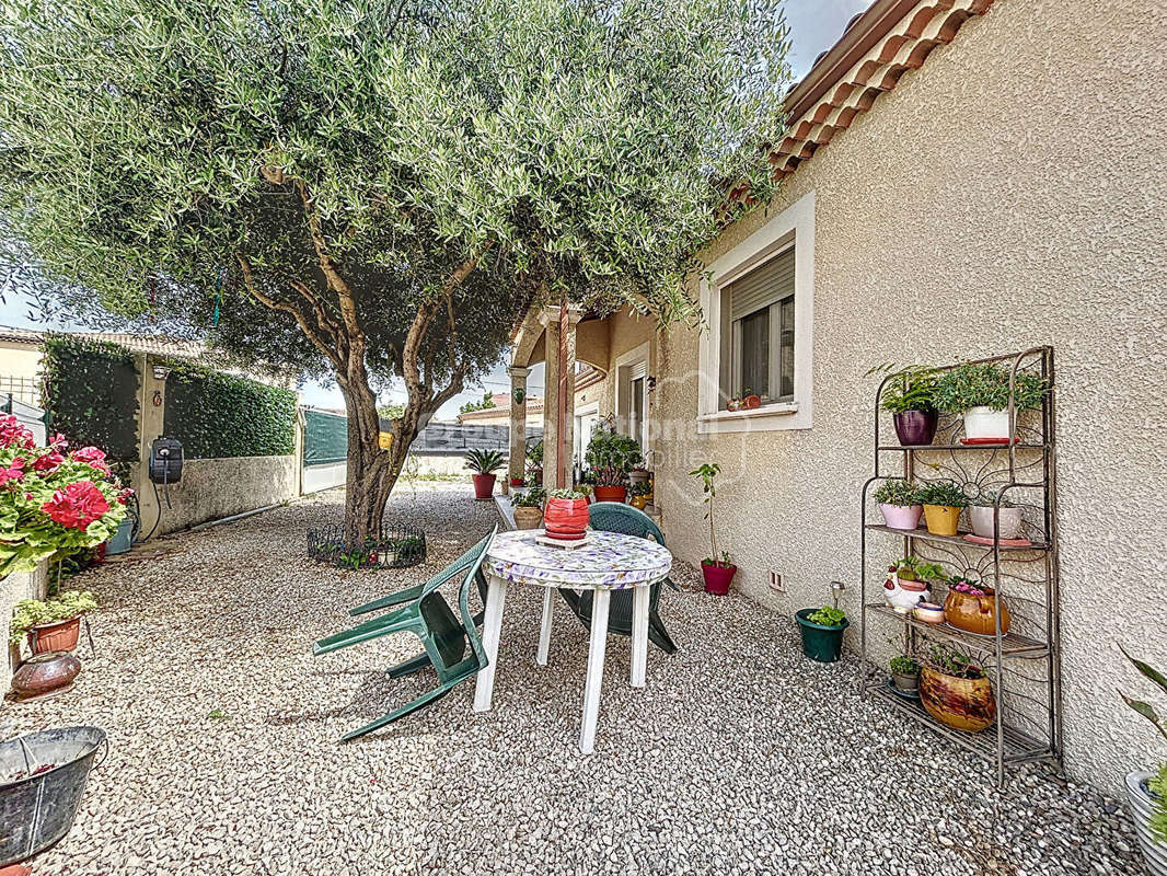 Maison à BOLLENE