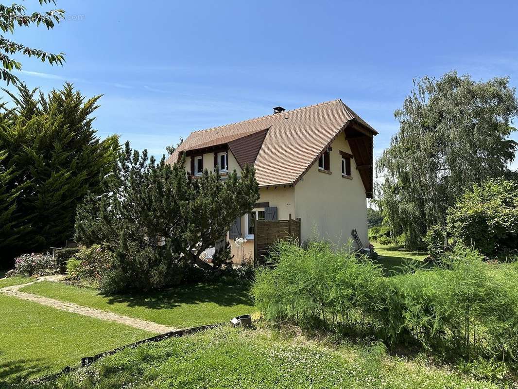 Maison à PACY-SUR-EURE