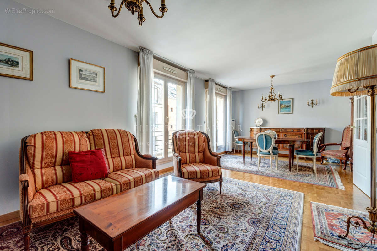 Appartement à LE VESINET