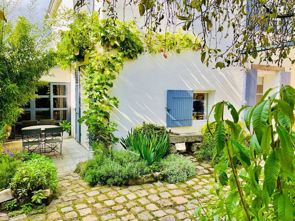 Maison à SAINT-GERMAIN-EN-LAYE