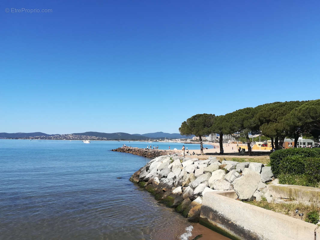 Appartement à FREJUS