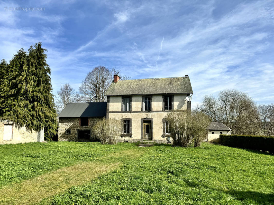 Maison à GIAT