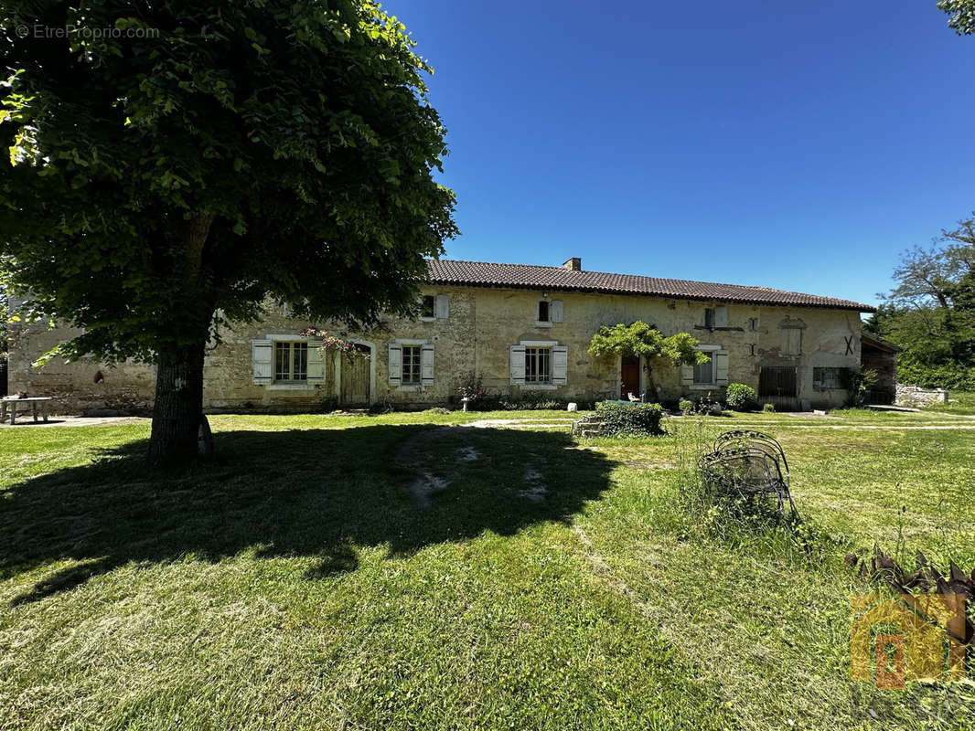 Maison à SERIGNAC-SUR-GARONNE