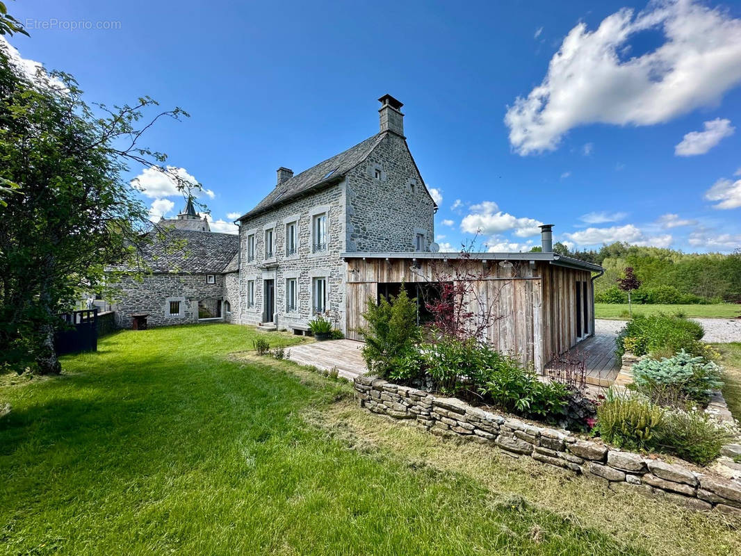 Maison à MONTPEYROUX