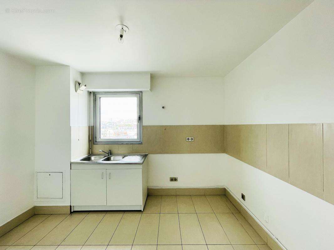 Appartement à PARIS-20E