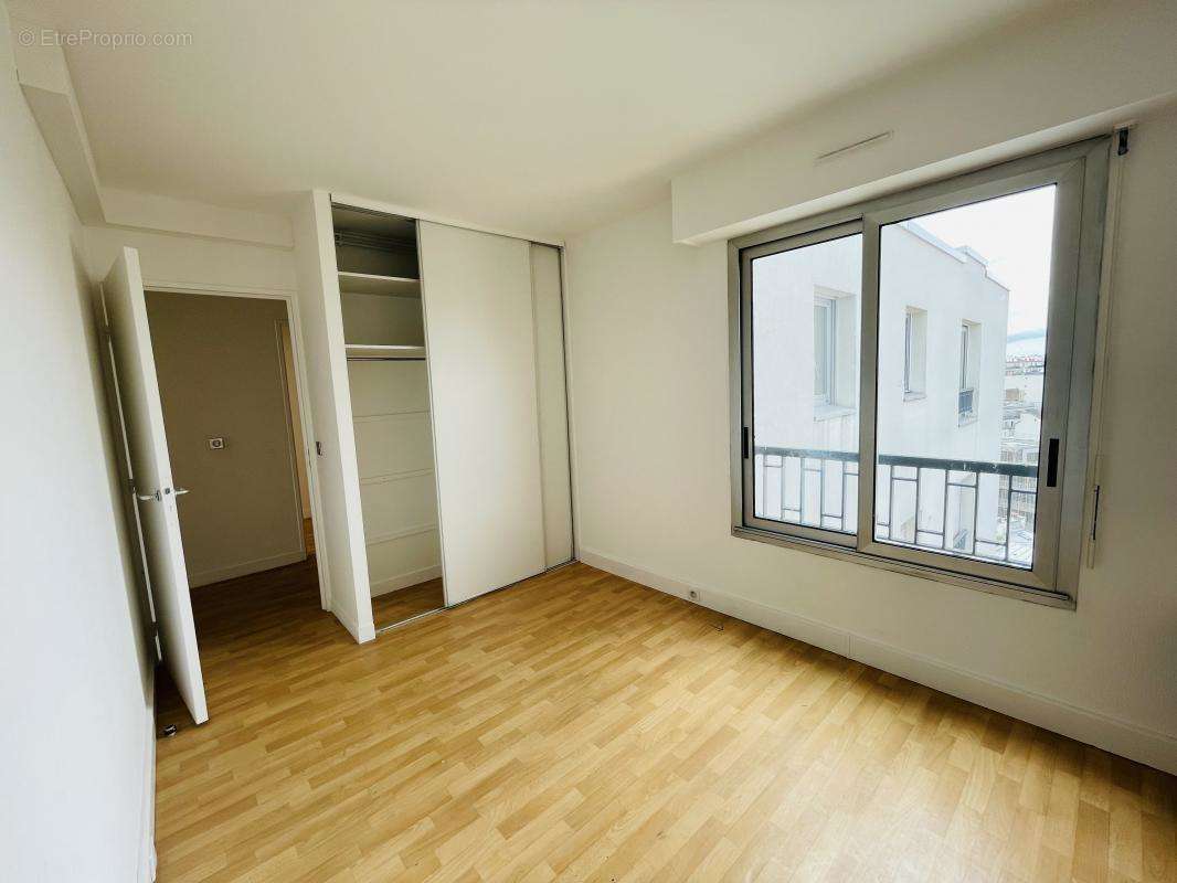 Appartement à PARIS-20E