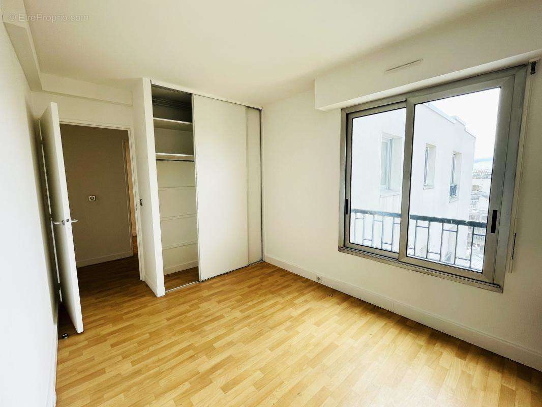 Appartement à PARIS-20E