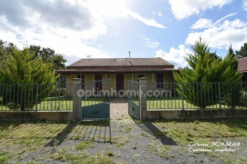 Maison à CARCANS