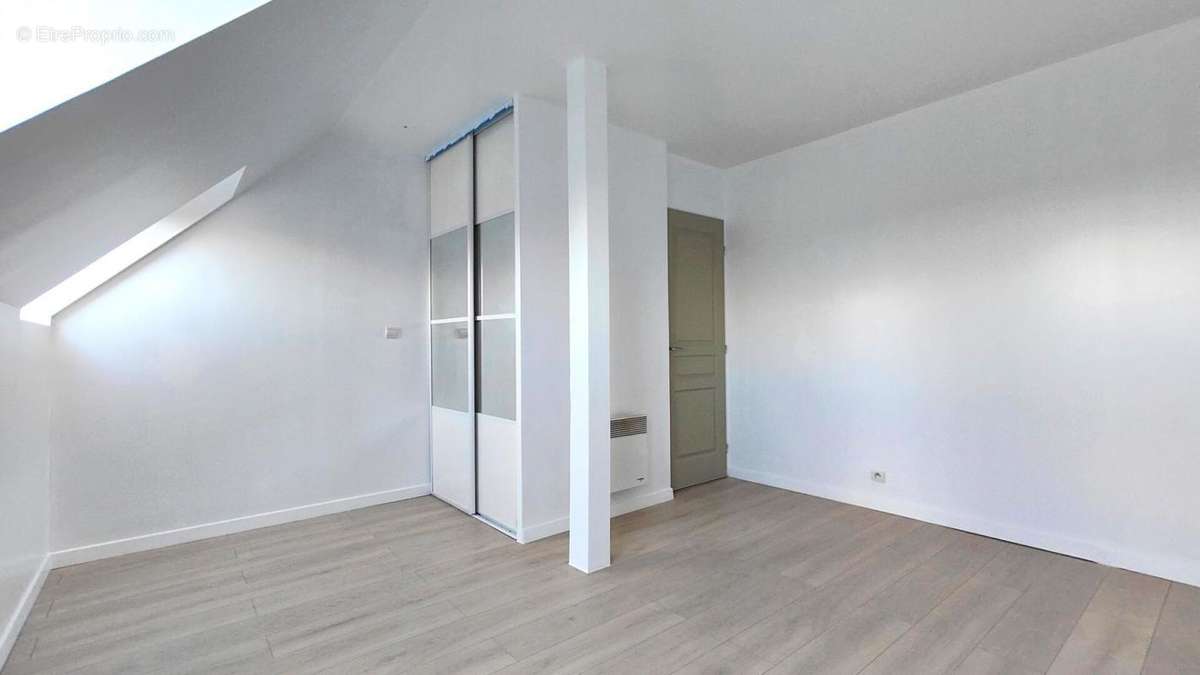 Appartement à VAIRES-SUR-MARNE