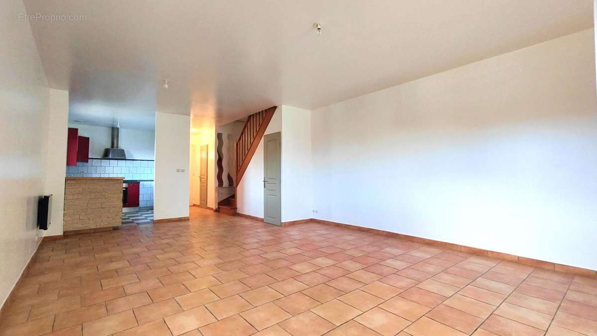 Appartement à VAIRES-SUR-MARNE