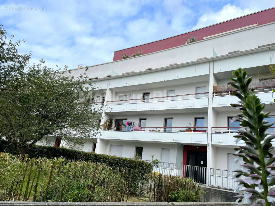 Appartement à SAINT-JACQUES-DE-LA-LANDE