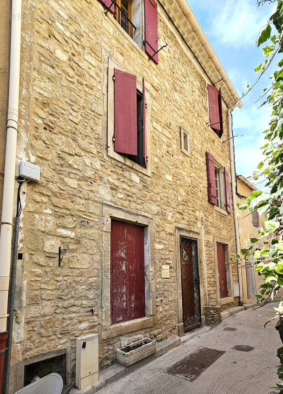 Maison à SAINT-GILLES