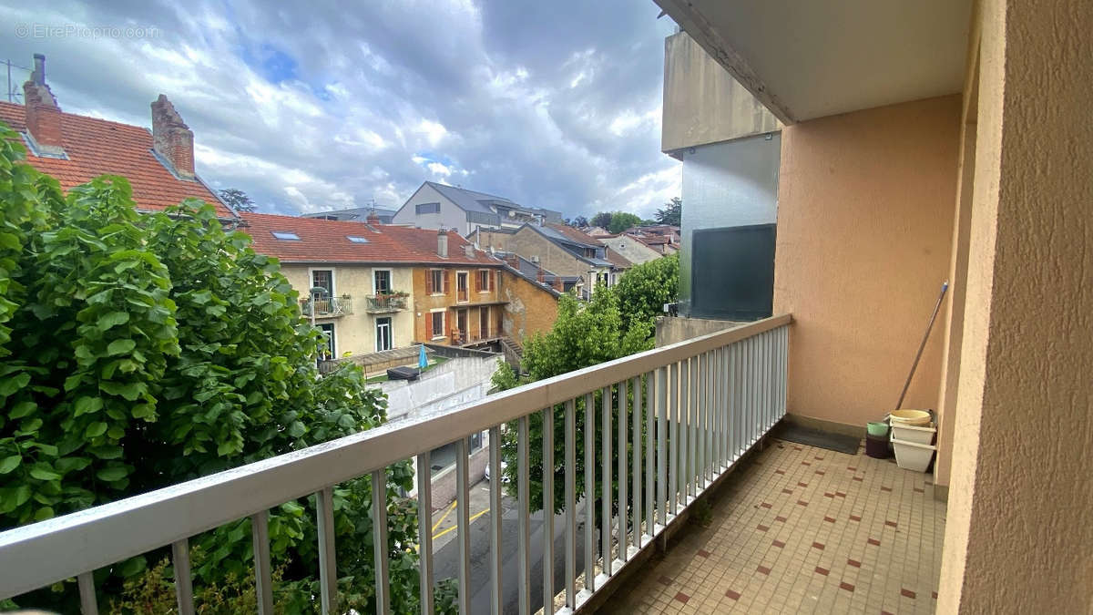 Appartement à AIX-LES-BAINS