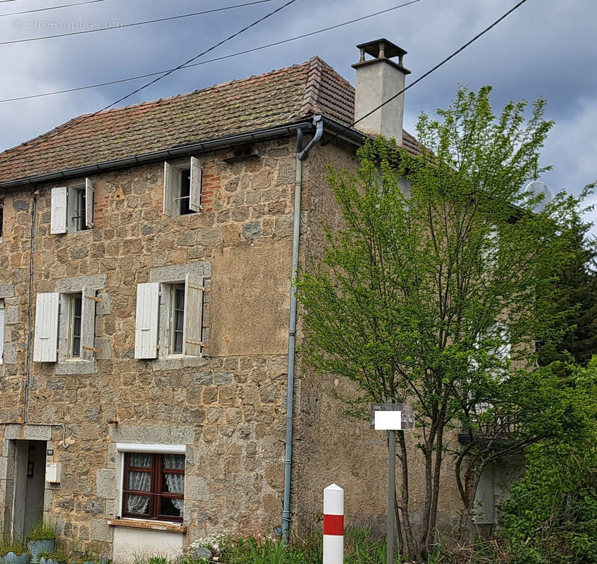 Maison à LE CHAMBON-SUR-LIGNON