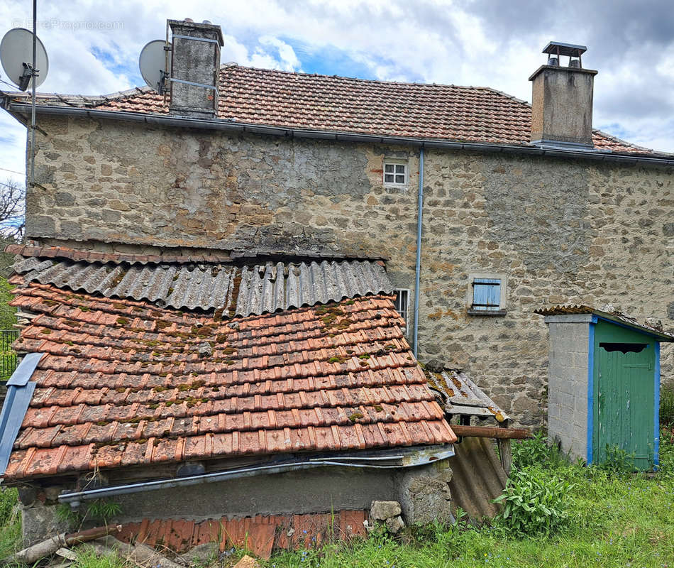 Maison à LE CHAMBON-SUR-LIGNON