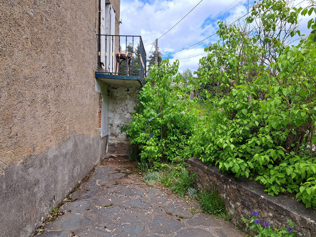 Maison à LE CHAMBON-SUR-LIGNON