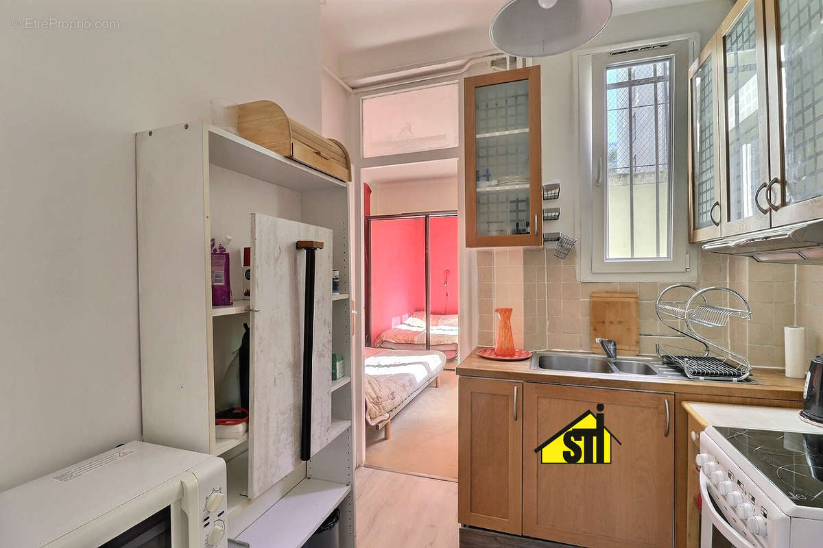 Appartement à PARIS-14E