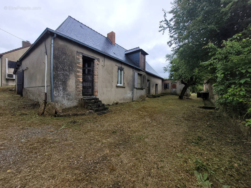 Maison à AUVERS-LE-HAMON