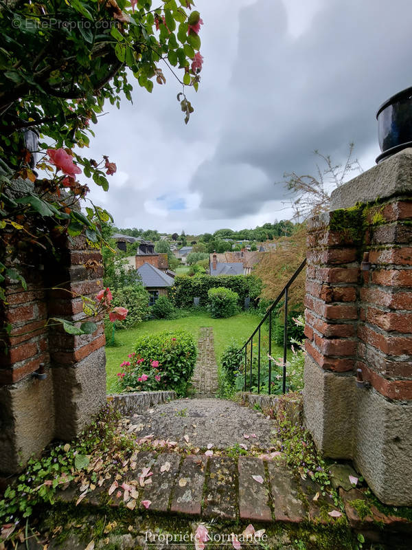 Maison à BERNAY