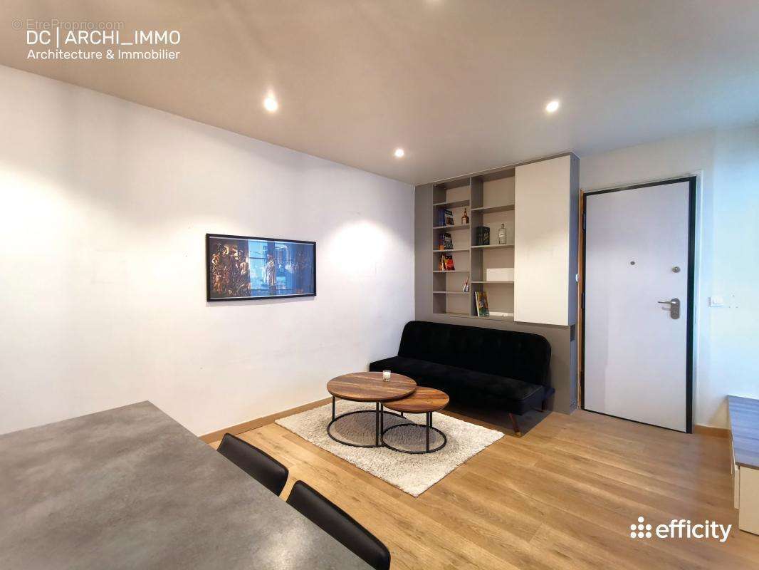 Appartement à PARIS-18E