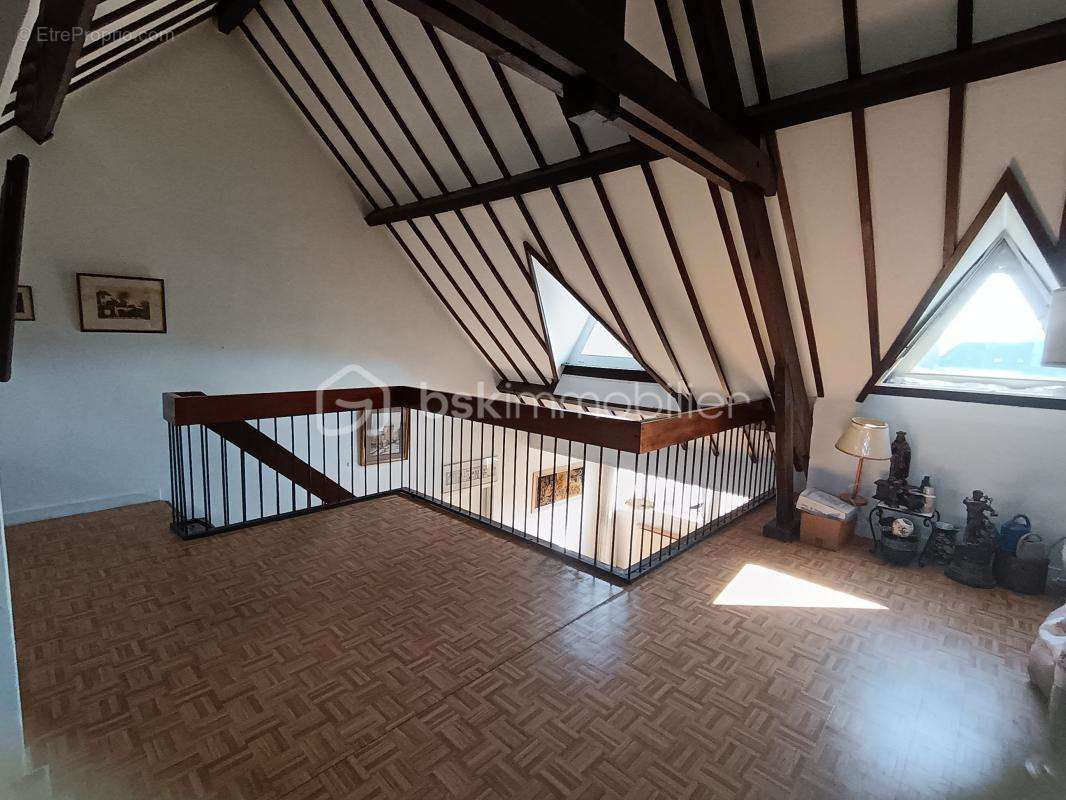 Appartement à CHARLEVILLE-MEZIERES