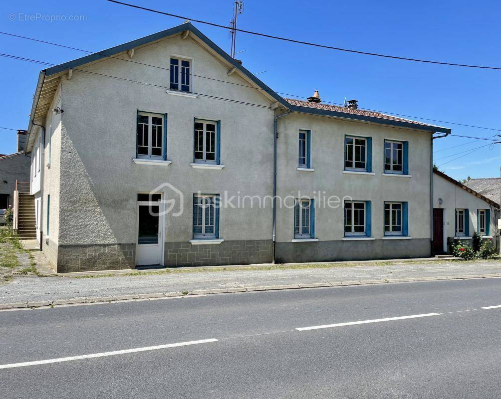 Maison à SAINT-BONNET-DE-BELLAC