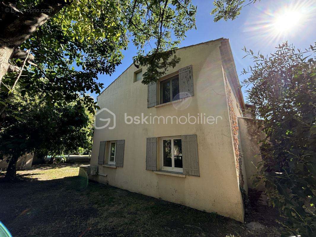 Maison à EYGUIERES