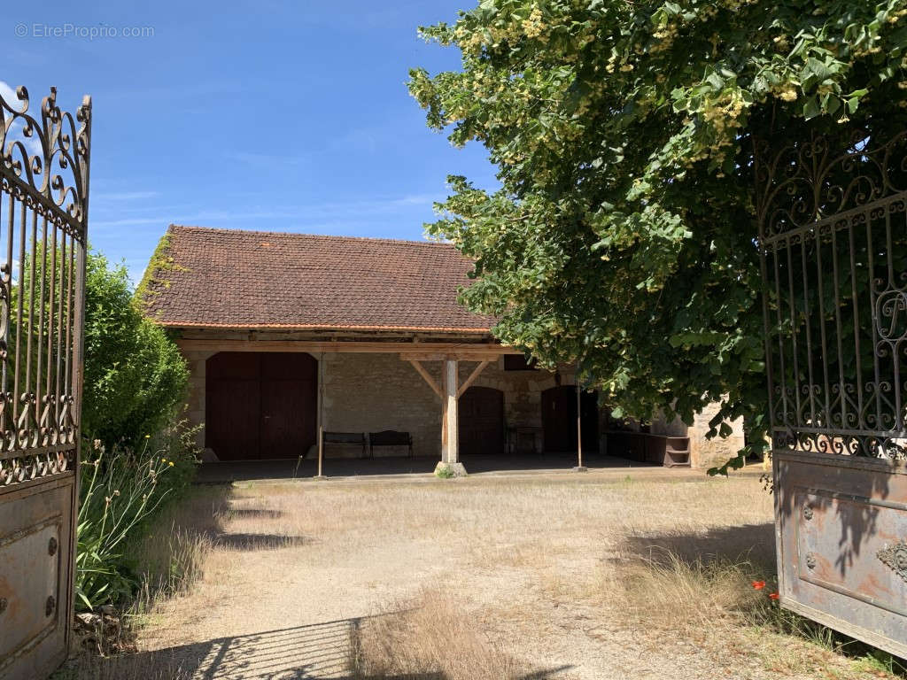 Maison à CAHORS