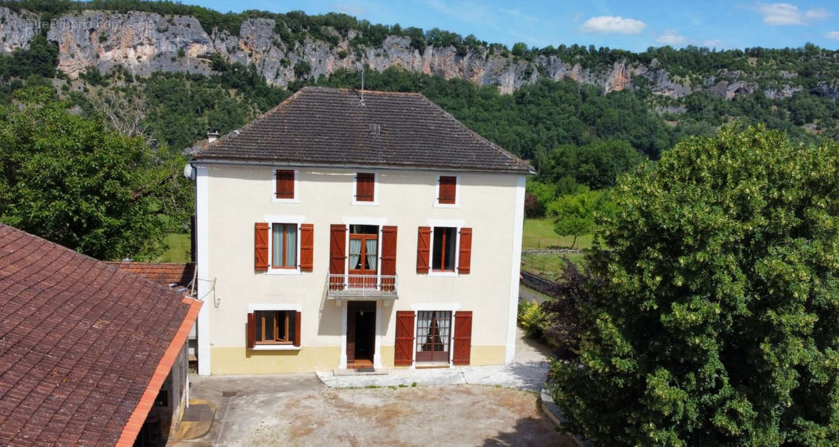 Maison à CAHORS