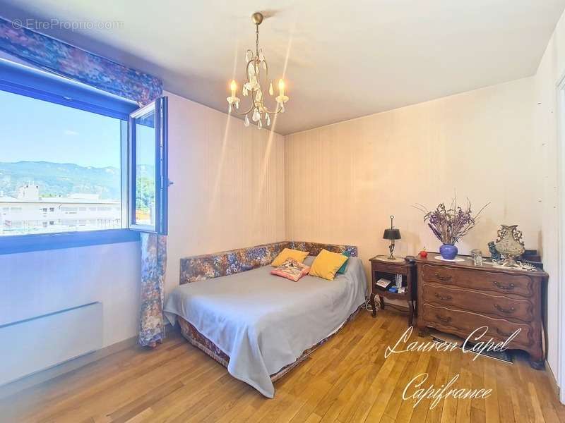 Appartement à AIX-LES-BAINS