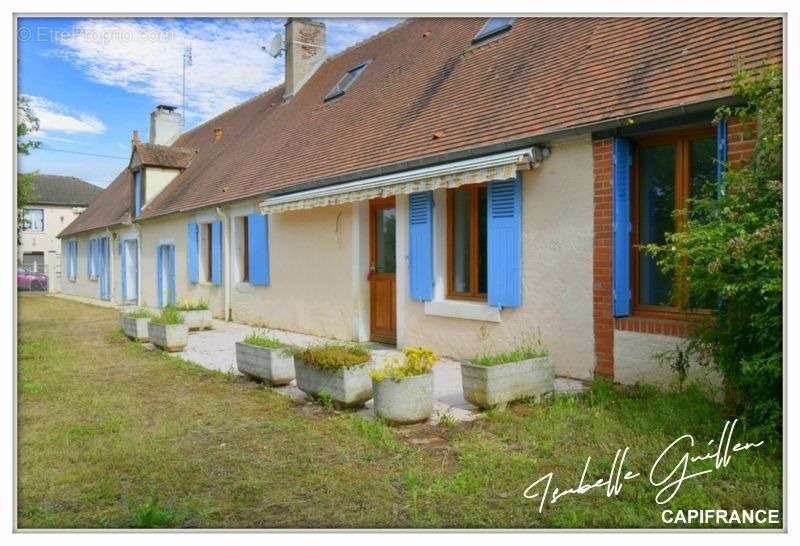 Maison à CHARENTON-DU-CHER