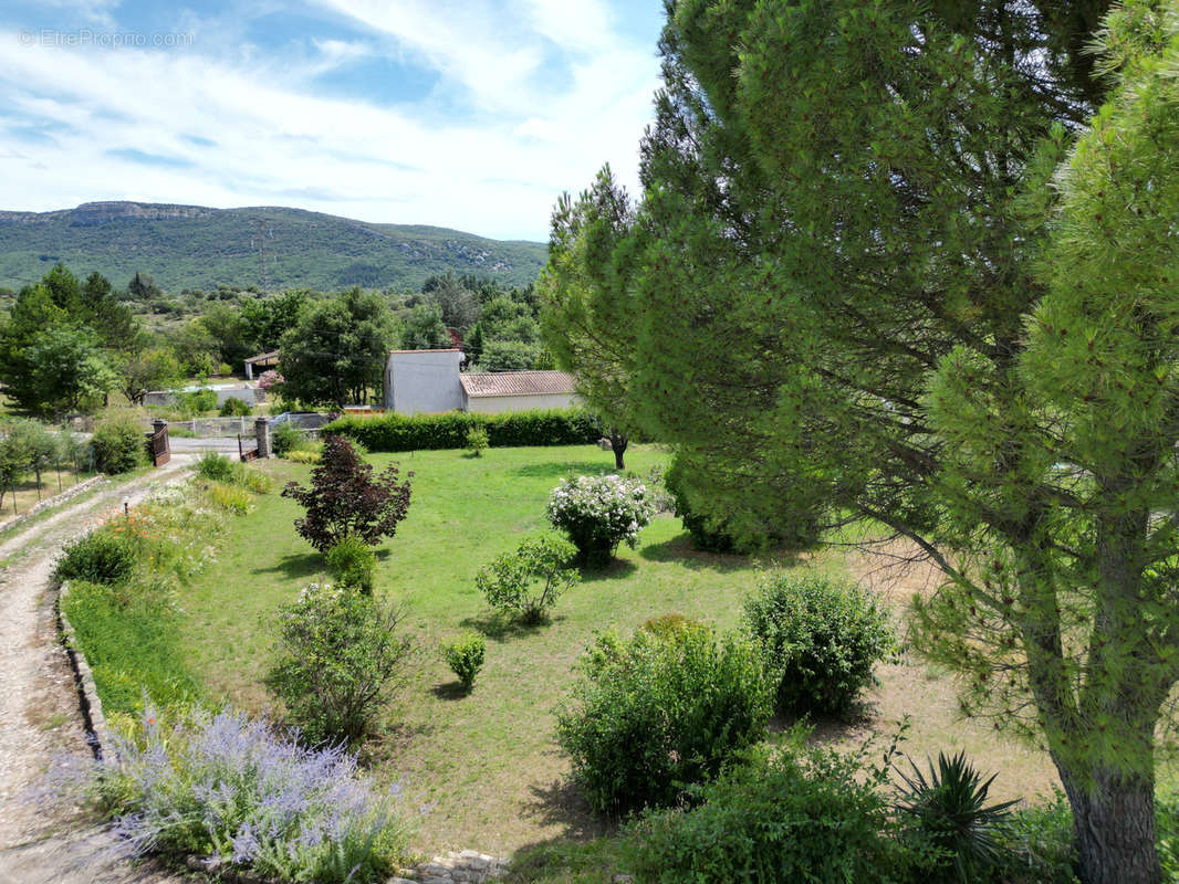 Maison à MOULES-ET-BAUCELS