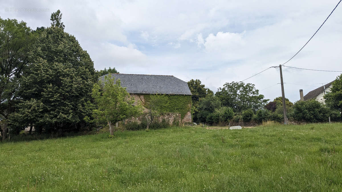 Maison à BEYNAT