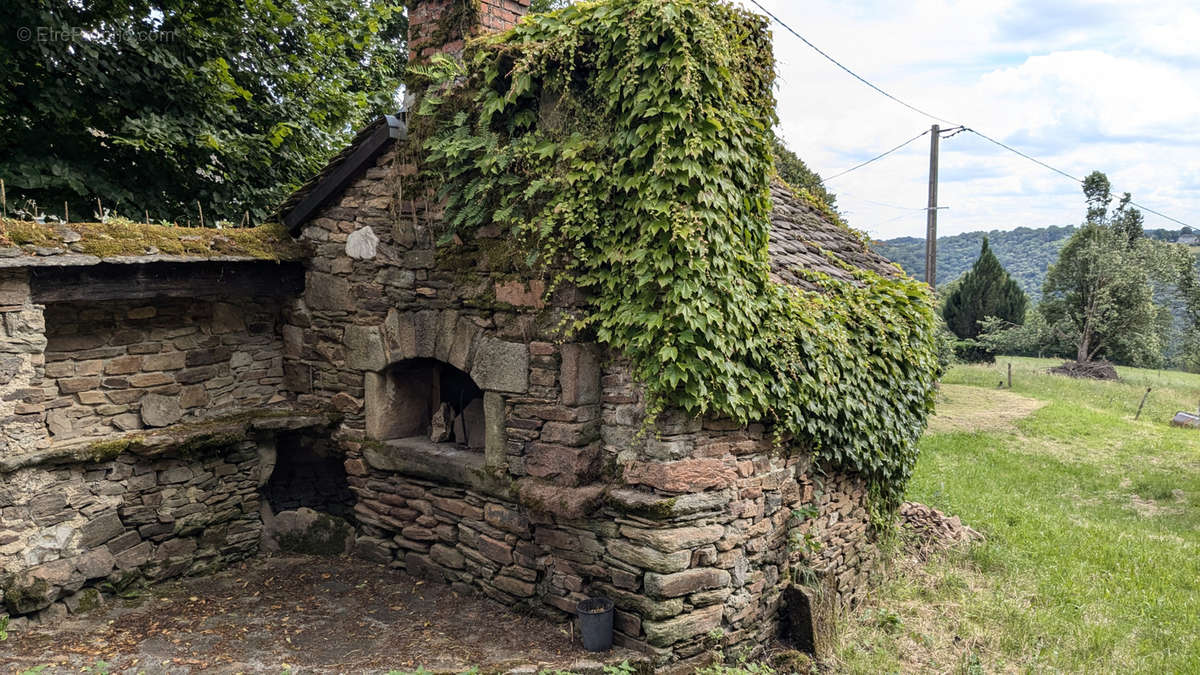 Maison à BEYNAT