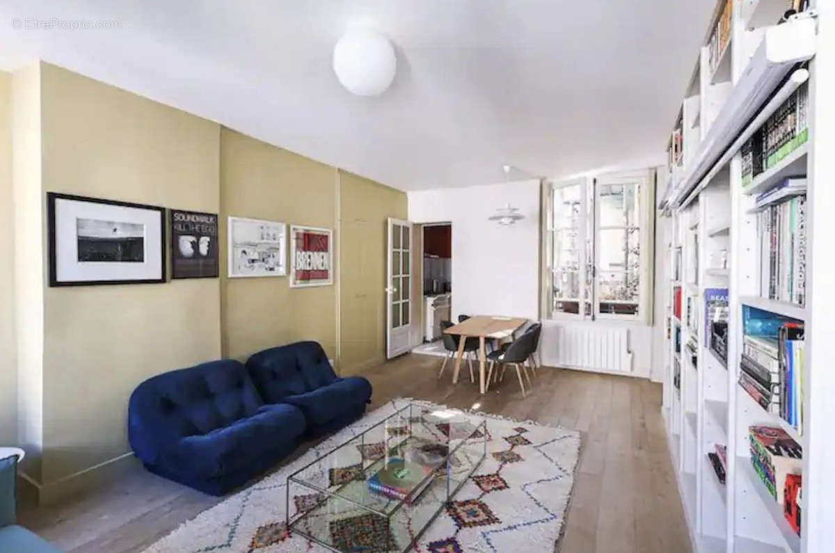 Appartement à PARIS-4E